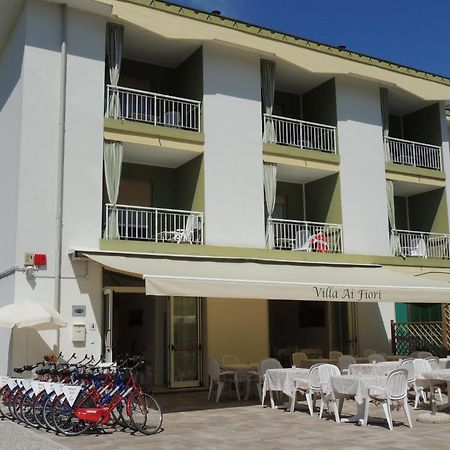 גראדו Hotel Ai Fiori מראה חיצוני תמונה