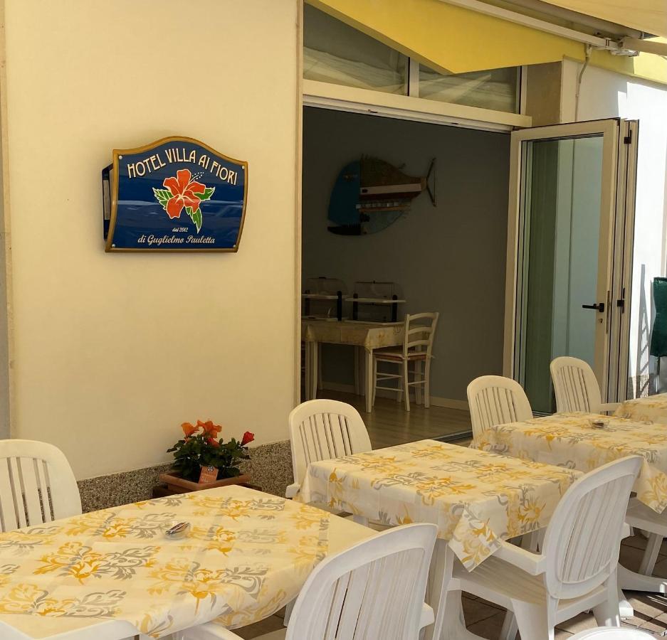 גראדו Hotel Ai Fiori מראה חיצוני תמונה