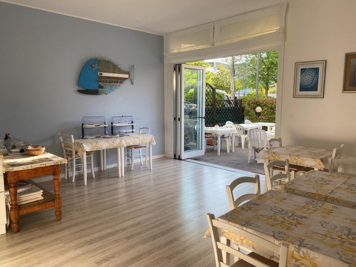 גראדו Hotel Ai Fiori מראה חיצוני תמונה
