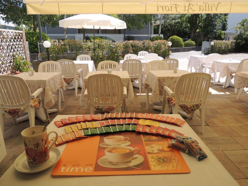 גראדו Hotel Ai Fiori מראה חיצוני תמונה